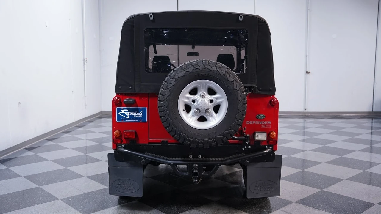2021 Land Rover Defender L663 - Image 10 of 12