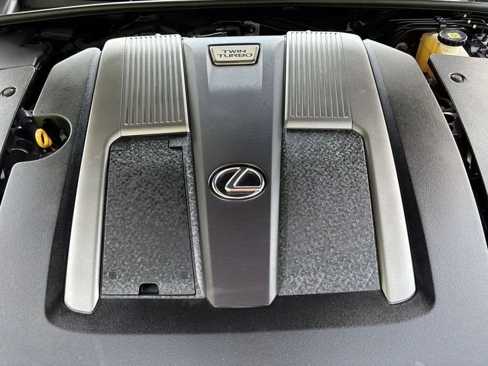 2021 Lexus LS 5th Gen - Image 13 of 20