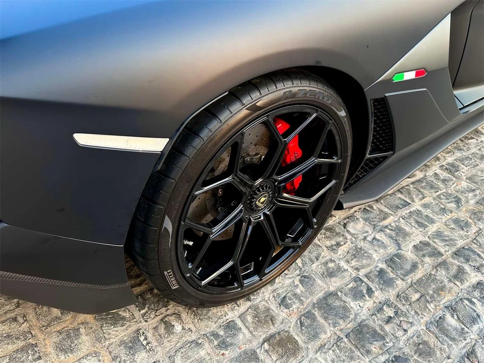 2021 Lamborghini Aventador S LP740-4 - Image 28 of 31
