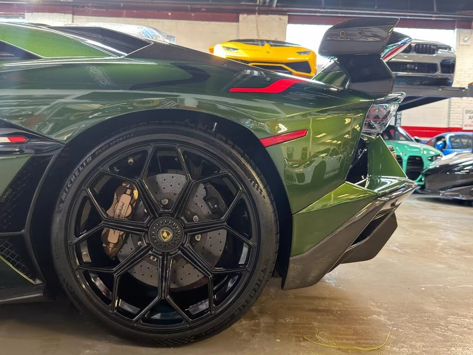 2021 Lamborghini Aventador SVJ LP770-4 - Image 17 of 31