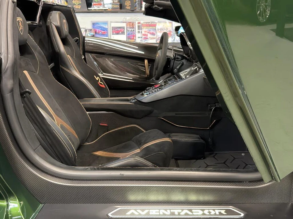 2021 Lamborghini Aventador SVJ LP770-4 - Image 23 of 31