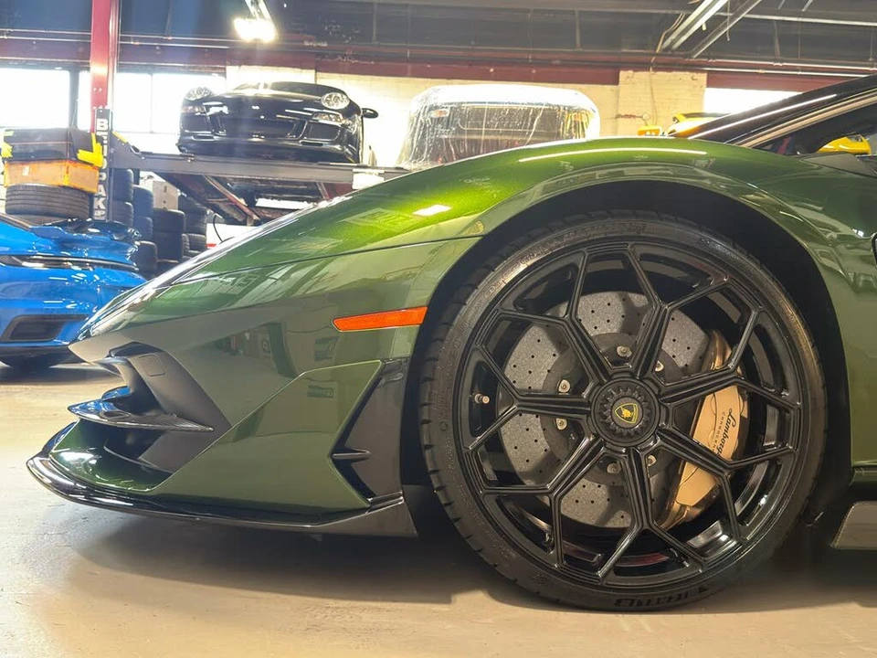 2021 Lamborghini Aventador SVJ LP770-4 - Image 14 of 31