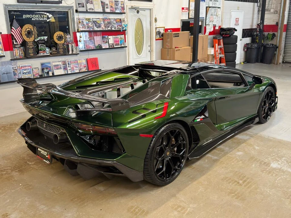 2021 Lamborghini Aventador SVJ LP770-4 - Image 7 of 31