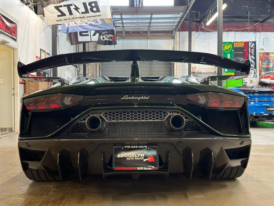 2021 Lamborghini Aventador SVJ LP770-4 - Image 9 of 31