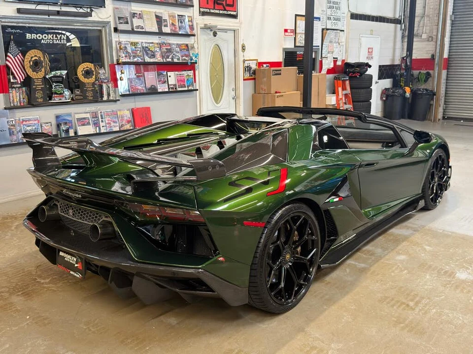 2021 Lamborghini Aventador SVJ LP770-4 - Image 6 of 31
