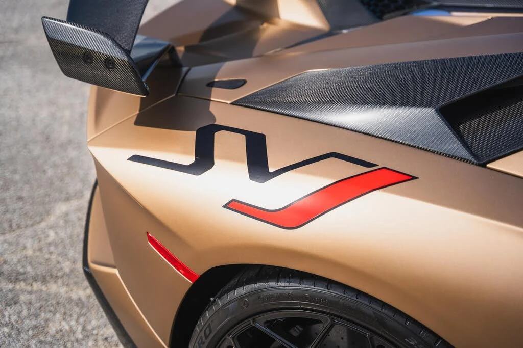 2021 Lamborghini Aventador SVJ LP770-4 - Image 13 of 31
