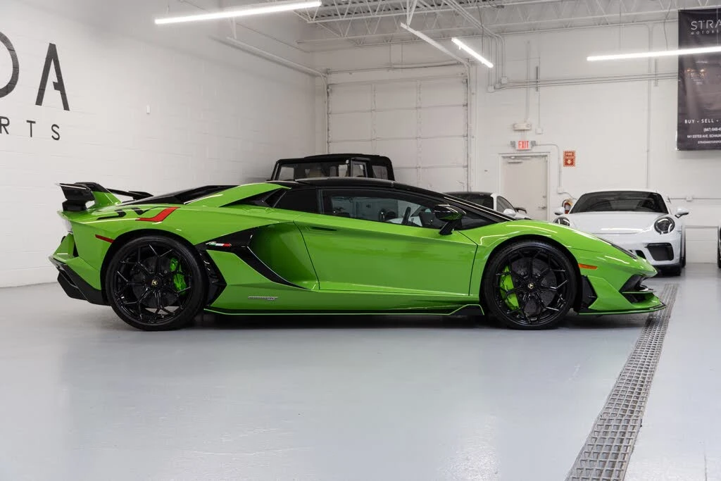 2021 Lamborghini Aventador SVJ LP770-4 - Image 16 of 31
