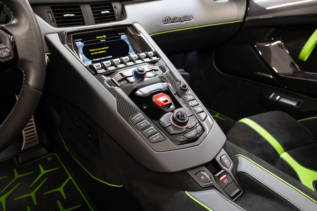 2021 Lamborghini Aventador SVJ LP770-4 - Image 28 of 31
