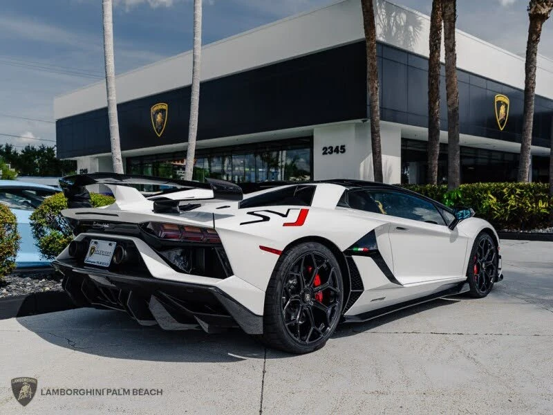 2021 Lamborghini Aventador SVJ LP770-4 - Image 8 of 31