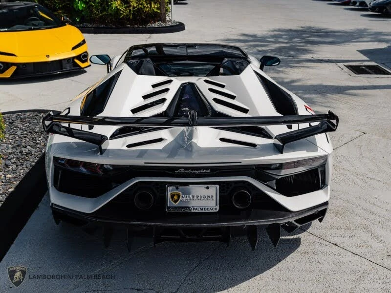 2021 Lamborghini Aventador SVJ LP770-4 - Image 6 of 31