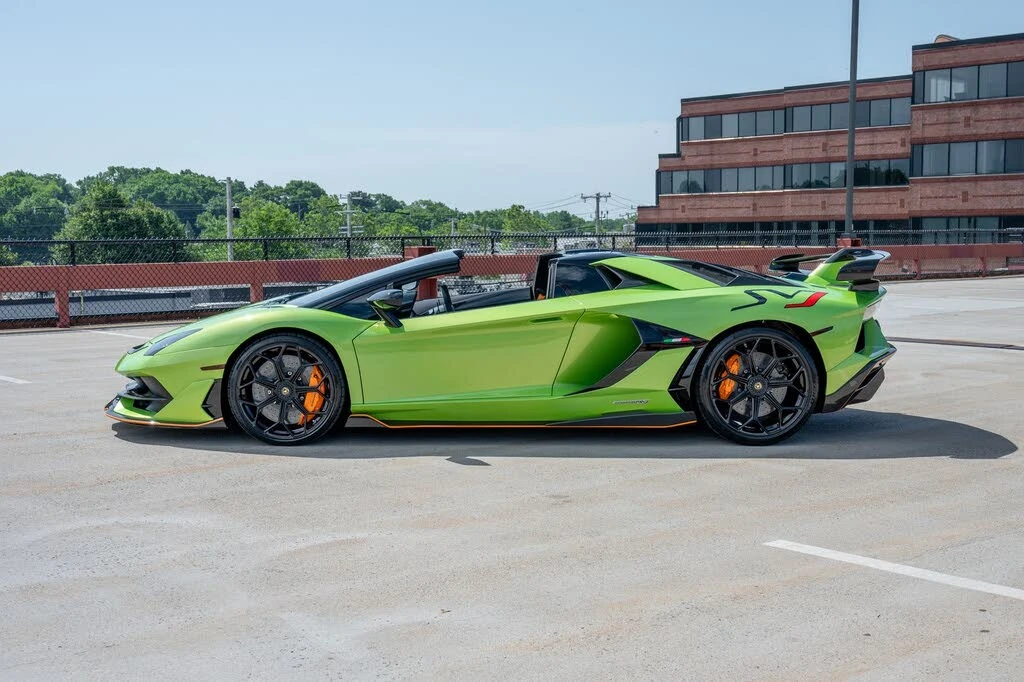 2021 Lamborghini Aventador SVJ LP770-4 - Image 6 of 31