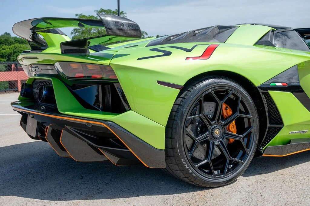 2021 Lamborghini Aventador SVJ LP770-4 - Image 8 of 31