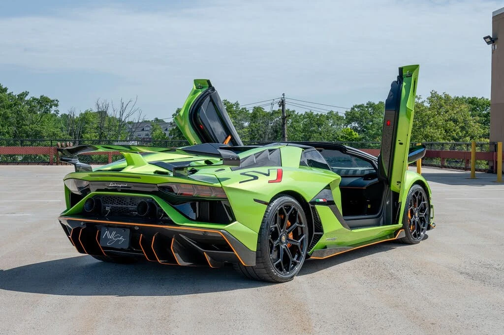 2021 Lamborghini Aventador SVJ LP770-4 - Image 14 of 31