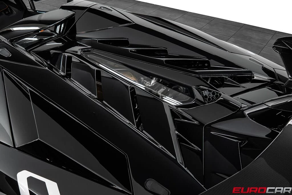 2021 Lamborghini Aventador SVJ LP770-4 Roadster - Image 25 of 31