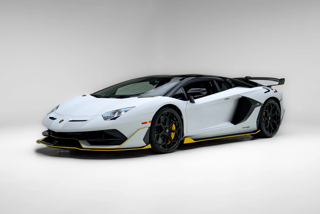2021 Lamborghini Aventador SVJ LP770-4 - Image 7 of 31