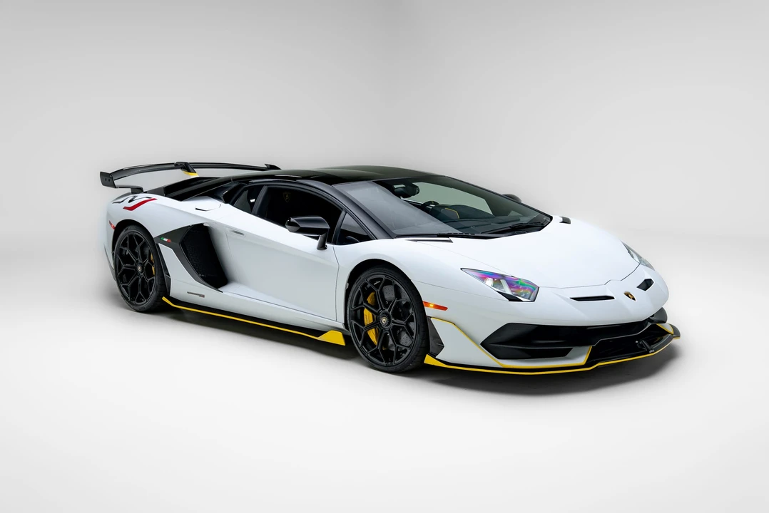 2021 Lamborghini Aventador SVJ LP770-4 - Image 18 of 31