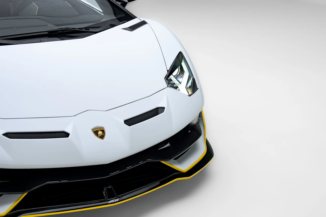 2021 Lamborghini Aventador SVJ LP770-4 - Image 28 of 31
