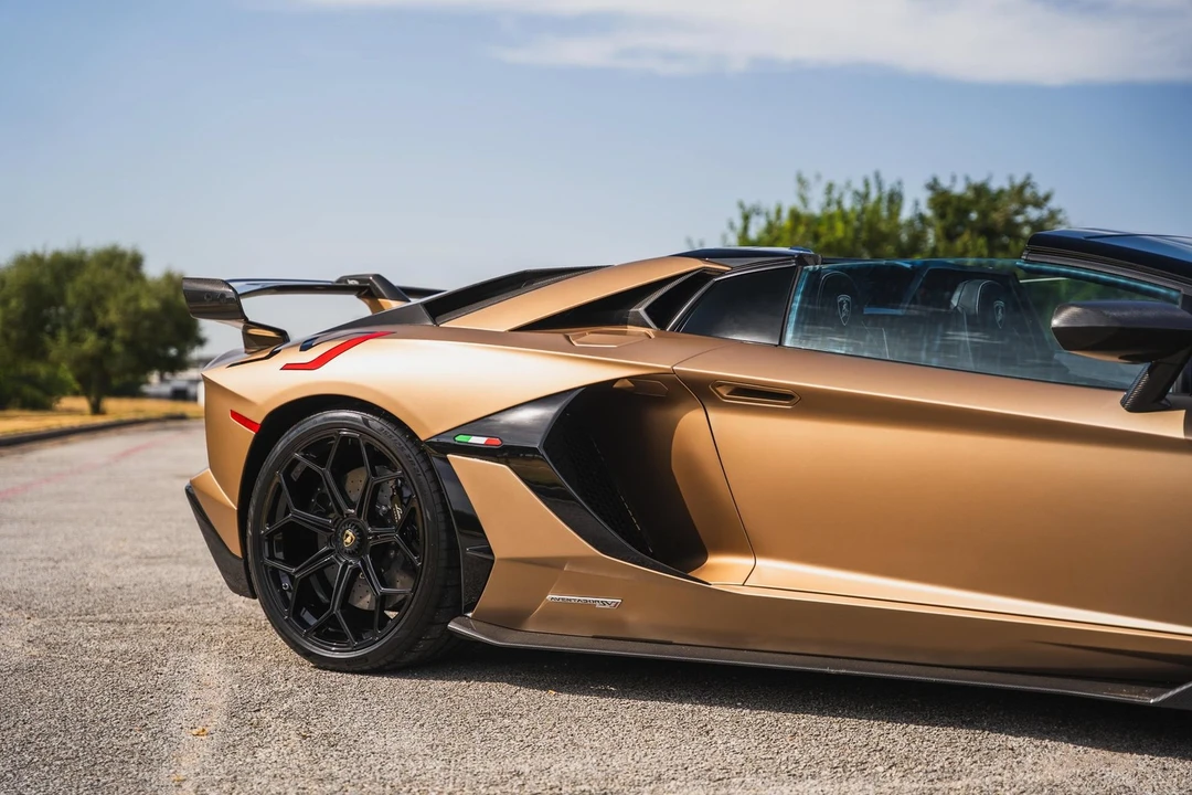 2021 Lamborghini Aventador S LP740-4 Roadster - Image 10 of 31