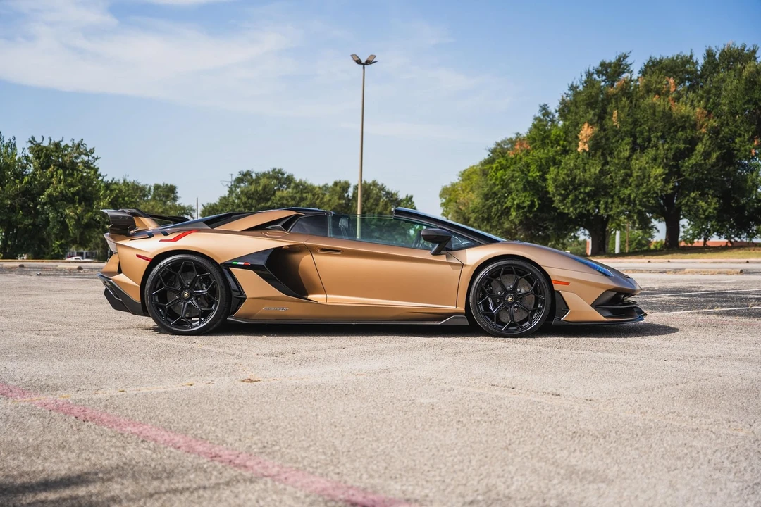 2021 Lamborghini Aventador S LP740-4 Roadster - Image 30 of 31
