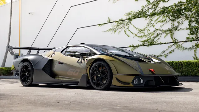 2021 Lamborghini Essenza SCV12
