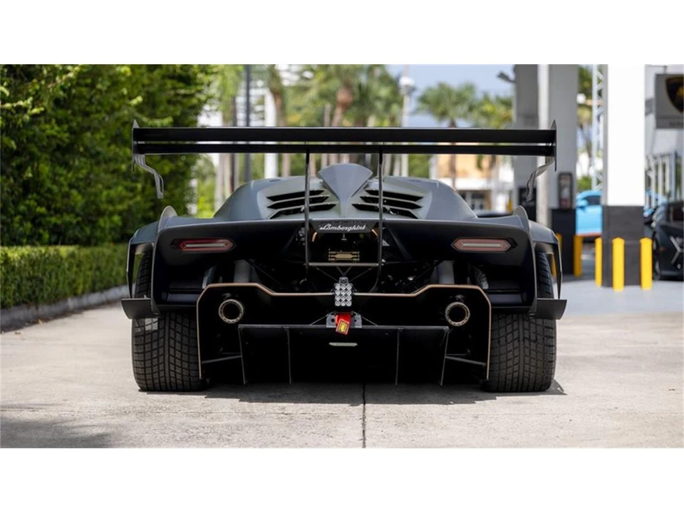 2021 Lamborghini - Image 6 of 31