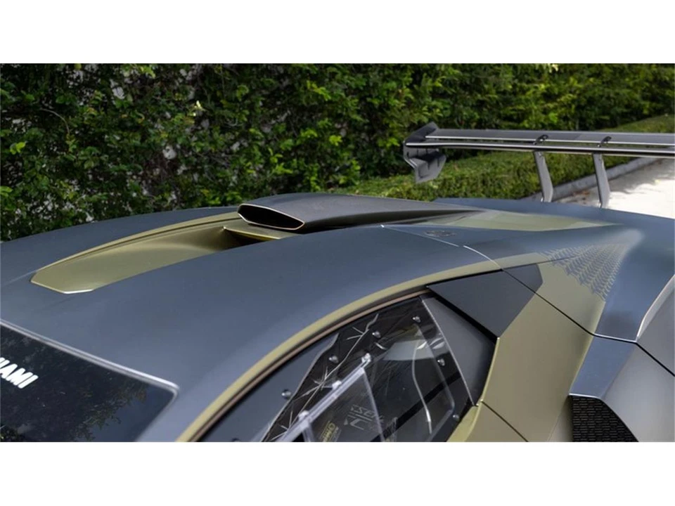 2021 Lamborghini - Image 11 of 31