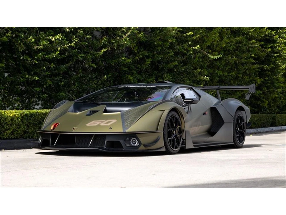 2021 Lamborghini - Image 13 of 31