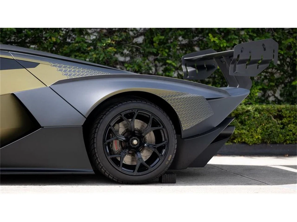 2021 Lamborghini - Image 19 of 31