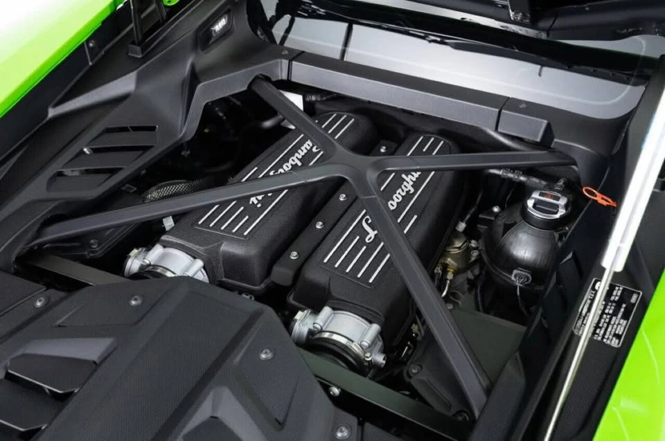 2021 Lamborghini Huracan - Image 12 of 14