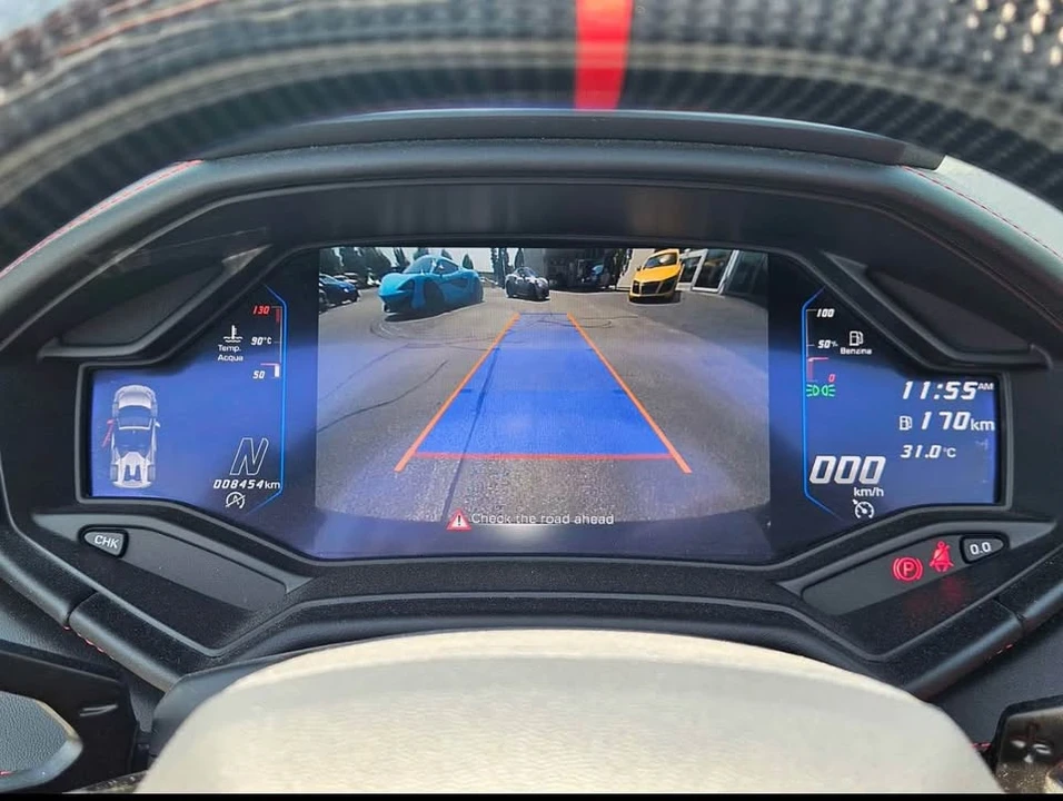 2021 Lamborghini Huracan - Image 9 of 10