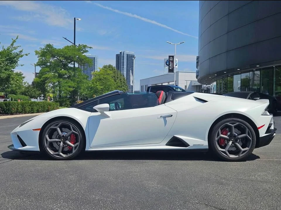 2021 Lamborghini Huracan - Image 2 of 10