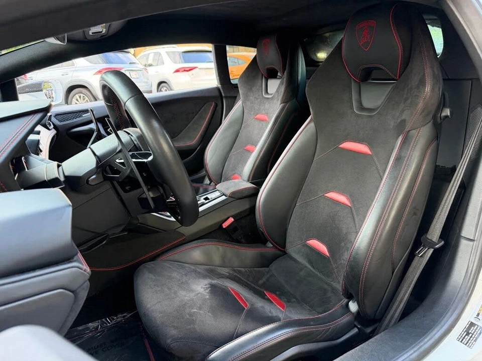2021 Lamborghini Huracan - Image 25 of 31