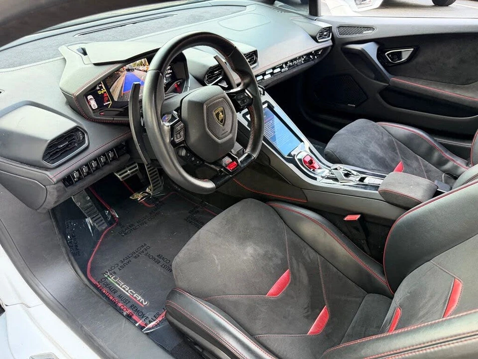 2021 Lamborghini Huracan - Image 23 of 31
