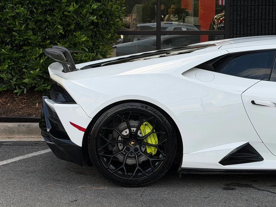 2021 Lamborghini Huracan - Image 21 of 31