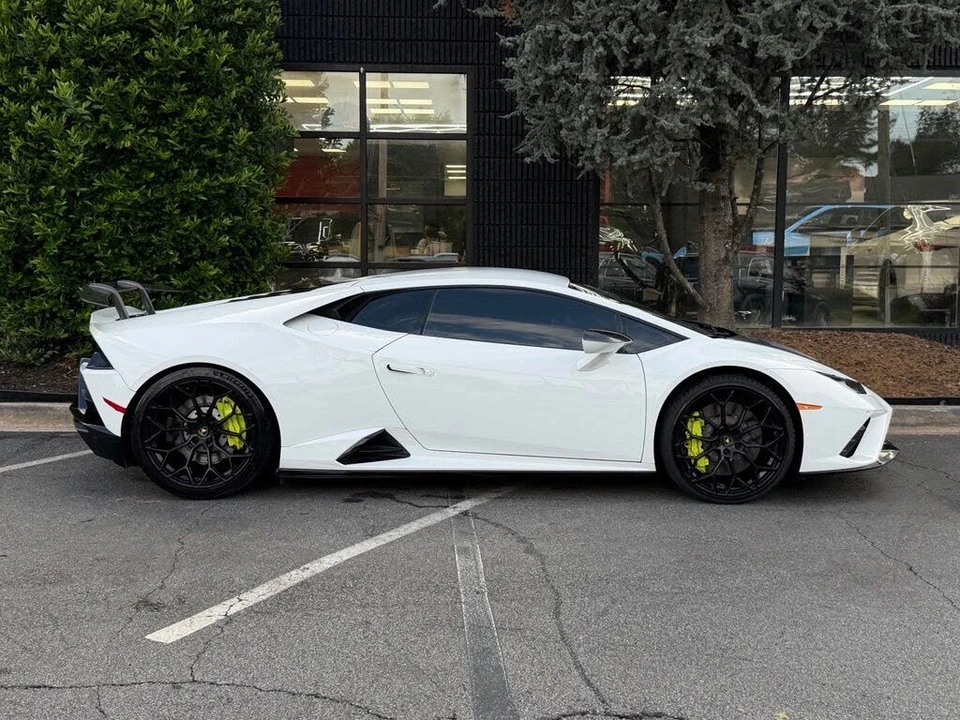 2021 Lamborghini Huracan - Image 20 of 31