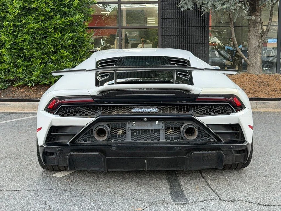 2021 Lamborghini Huracan - Image 14 of 31