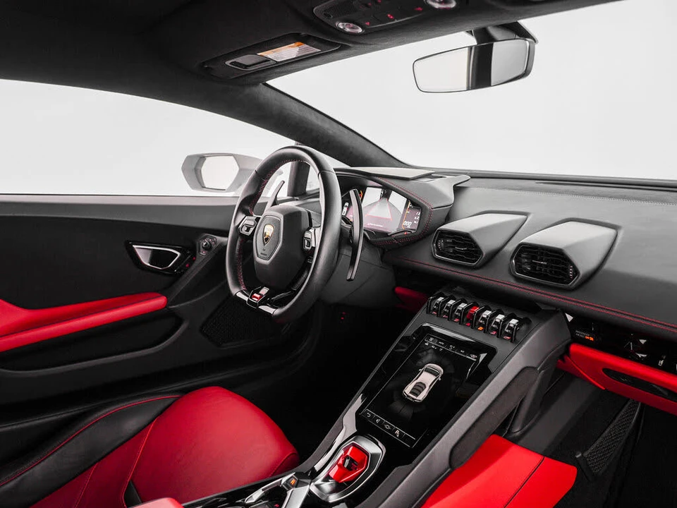 2021 Lamborghini Huracan - Image 26 of 31
