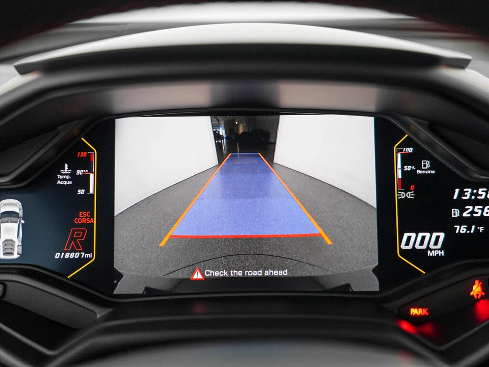 2021 Lamborghini Huracan - Image 29 of 31