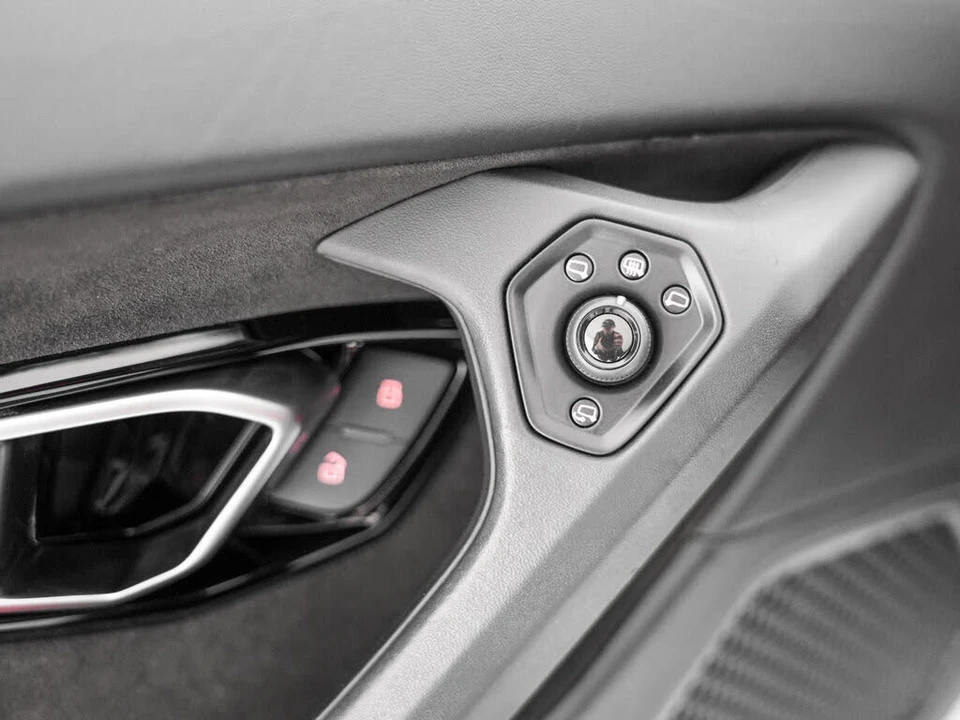 2021 Lamborghini Huracan - Image 14 of 31