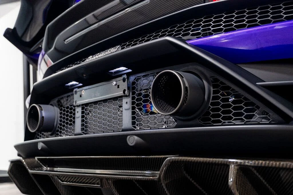 2021 Lamborghini Huracan - Image 29 of 31