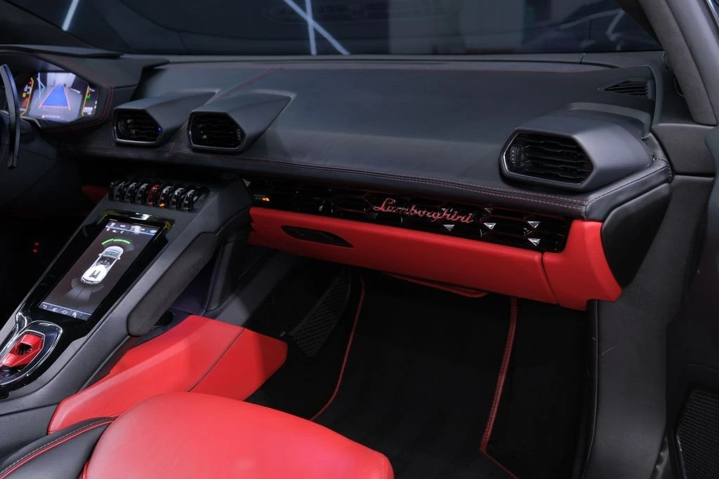 2021 Lamborghini Huracan LP640-4 EVO - Image 30 of 31