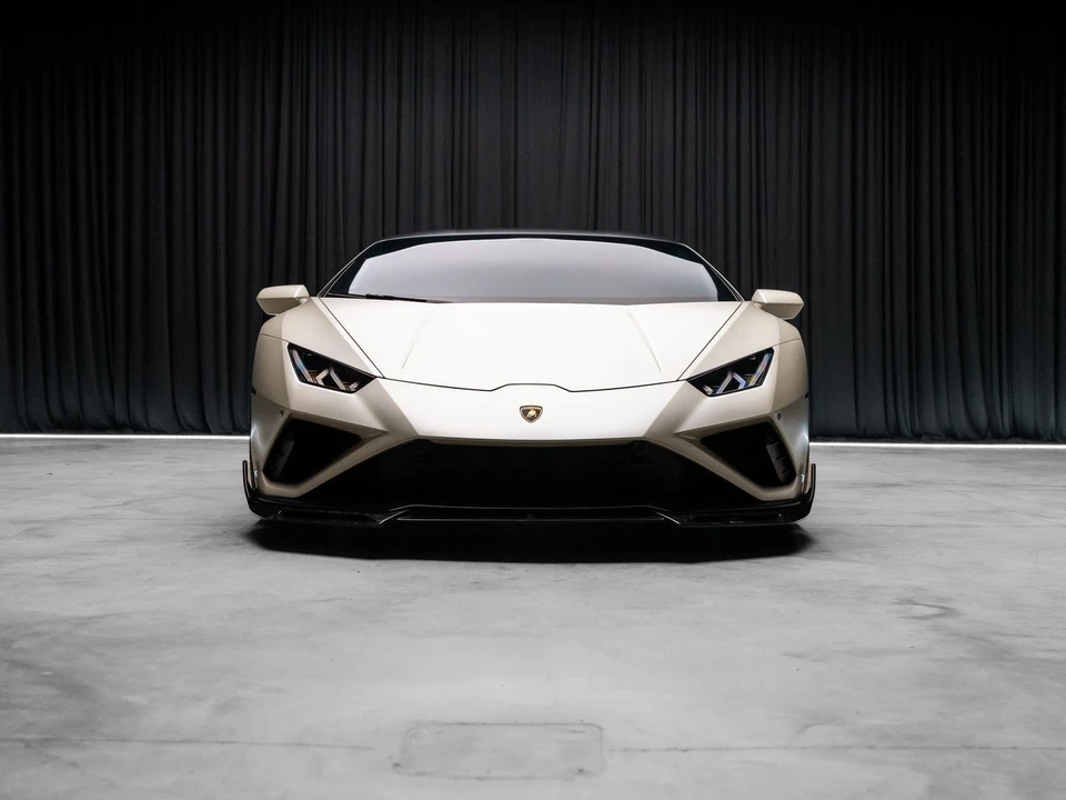 2021 Lamborghini - Image 26 of 31