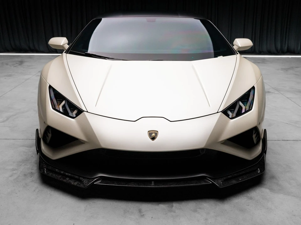 2021 Lamborghini - Image 23 of 31