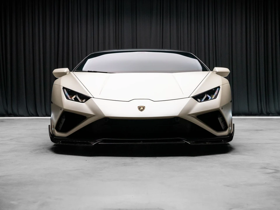 2021 Lamborghini - Image 25 of 31