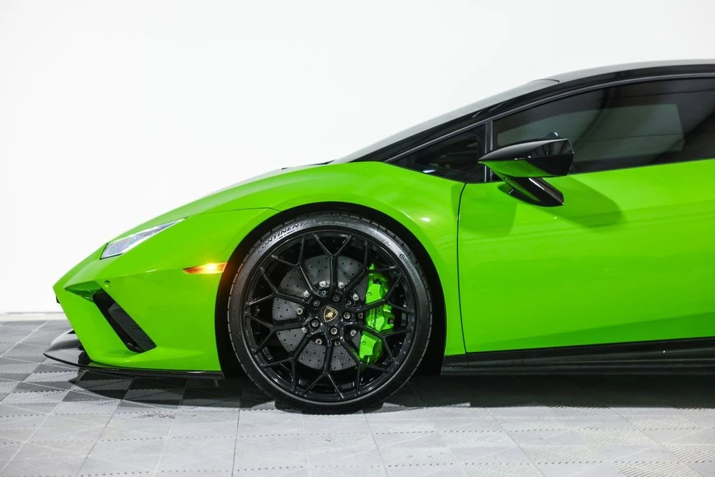 2021 Lamborghini Huracan LP640-4 EVO - Image 17 of 31