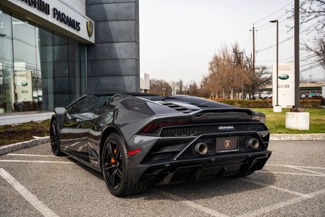 2021 Lamborghini - Image 20 of 31