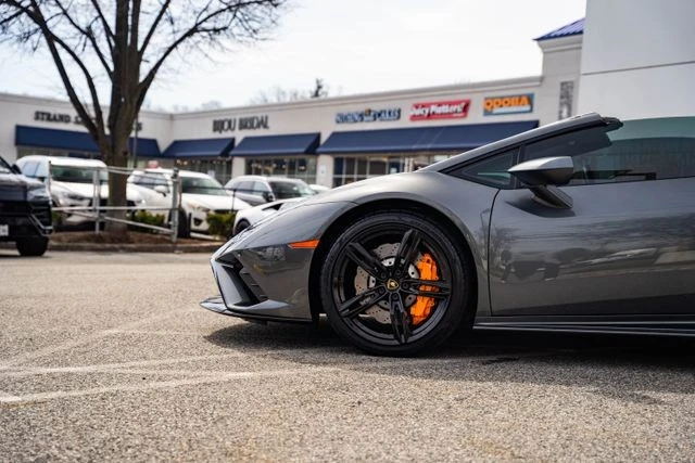 2021 Lamborghini - Image 9 of 31
