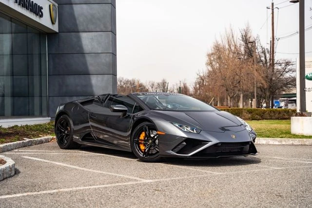 2021 Lamborghini - Image 2 of 31