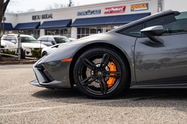 2021 Lamborghini - Image 10 of 31