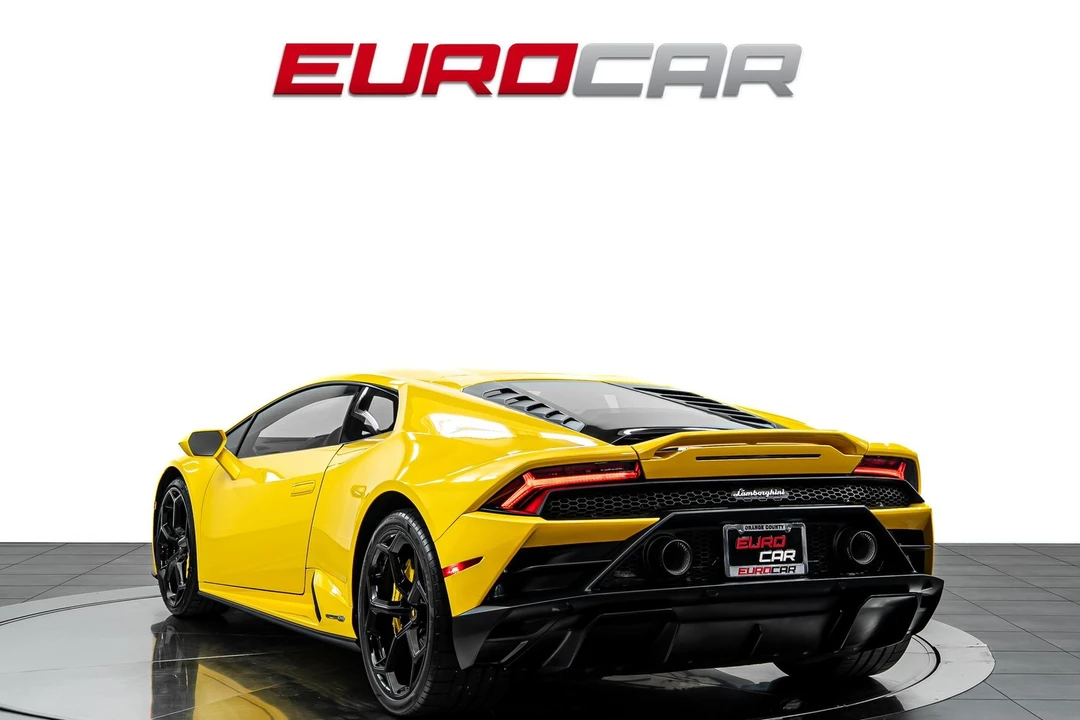 2021 Lamborghini Huracan LP640-4 EVO - Image 3 of 31